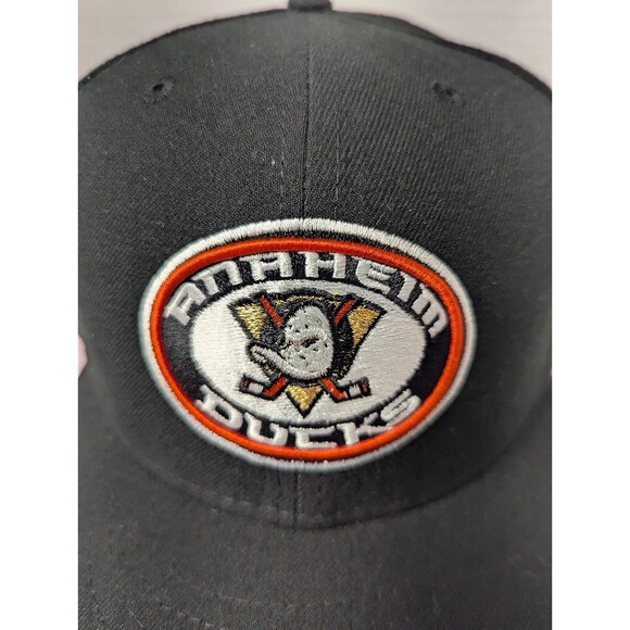 New Era NHL Anaheim Ducks Black Fitted Hat Cap Size 8 59Fifty New No Tags Gift - Picture 2 of 10